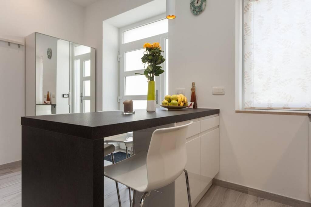 Апартаменты Apartman Luna Пула Экстерьер фото